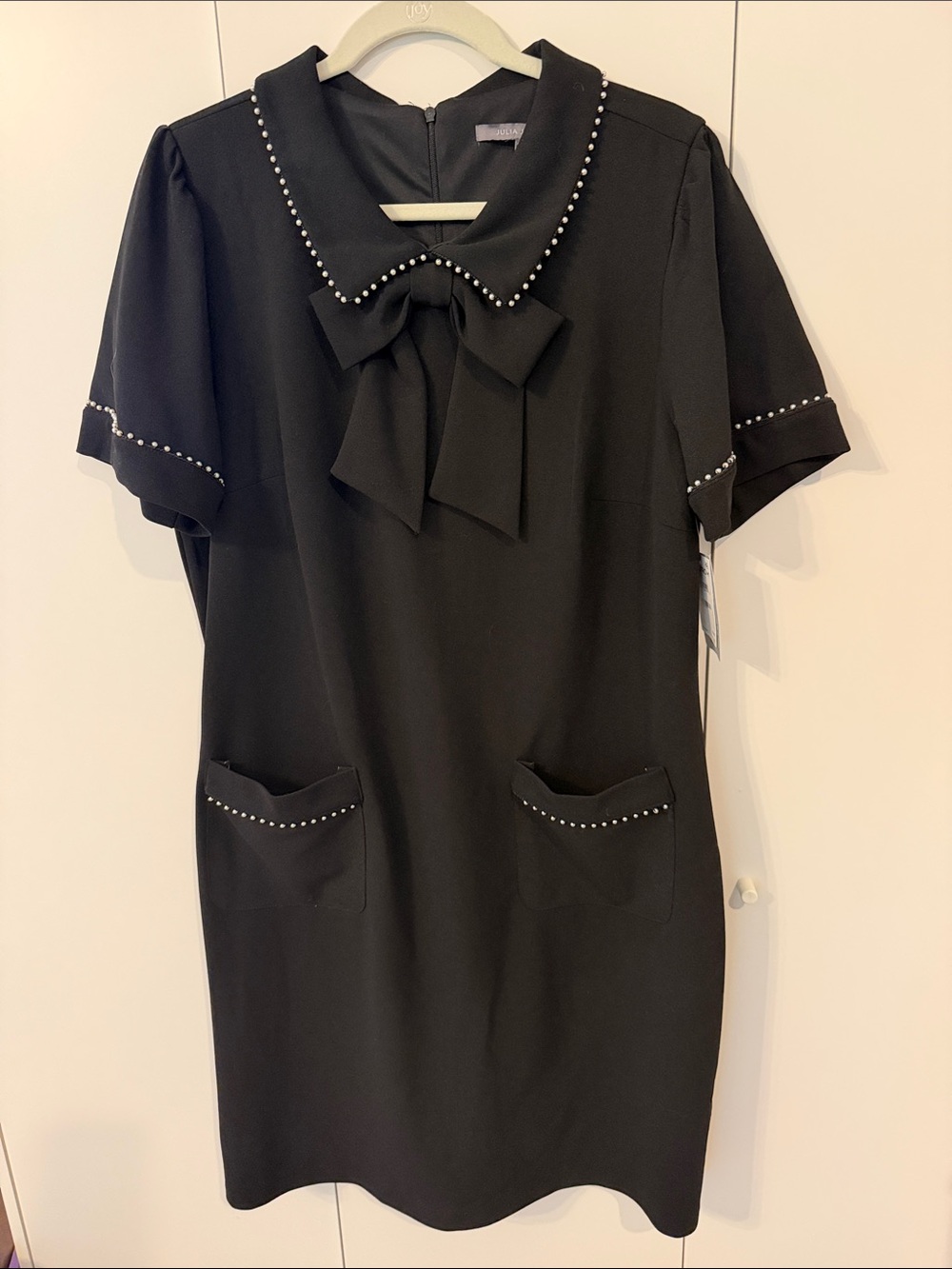 julia jordan Black Midi Shift Dress with Bow Collar and Pearl Trim
